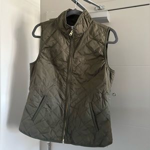 Old Navy Thin Puffer Vest